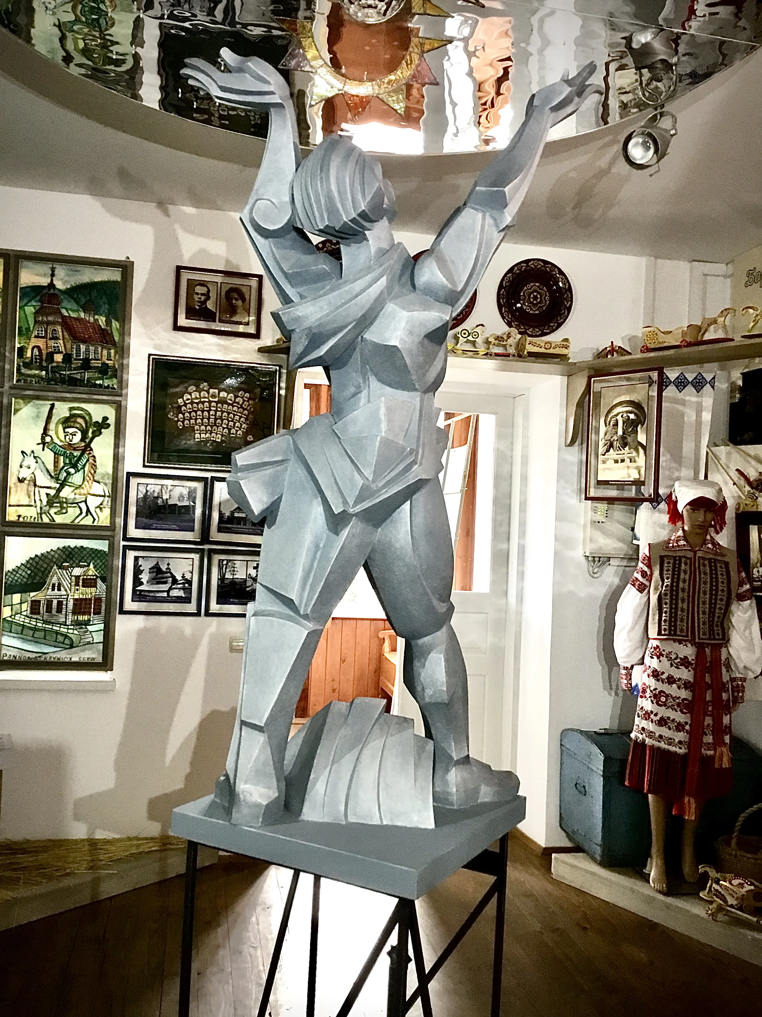 Image of Allegorical figure of BOHDAN IHOR ANTONYCH by Roman Kykta, size: 1480/800/500 мм, made of Tinted plaster, Sculpture Exhibition Plastic Art medium, from Antonich family estate museum, village Bortiatyn, Lviv region. Photo 6 of 7.